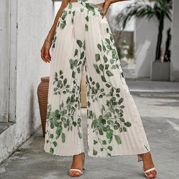 Multicolor Boho Women's V-Neck Plant Printed Pleated Jumpsuit - Picture 6 of 7